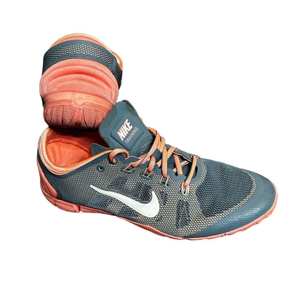 Nike training women gray low top mesh sneakers size 7.5